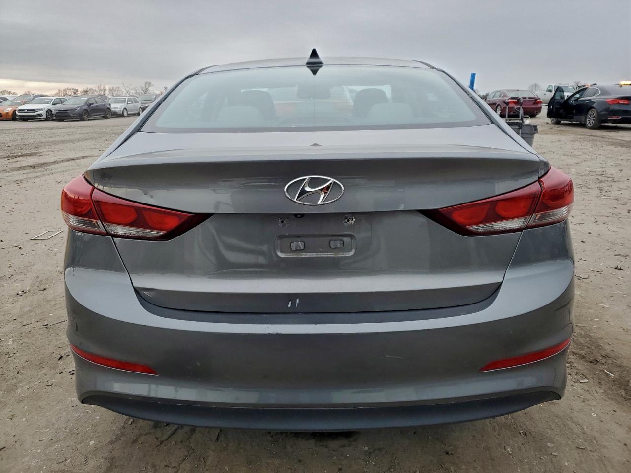 2018 HYUNDAI ELANTRA SEL photo 6