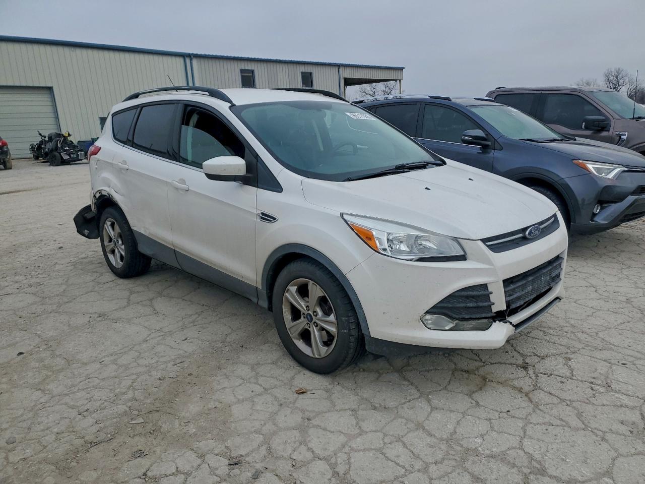 2014 FORD ESCAPE SE photo 4