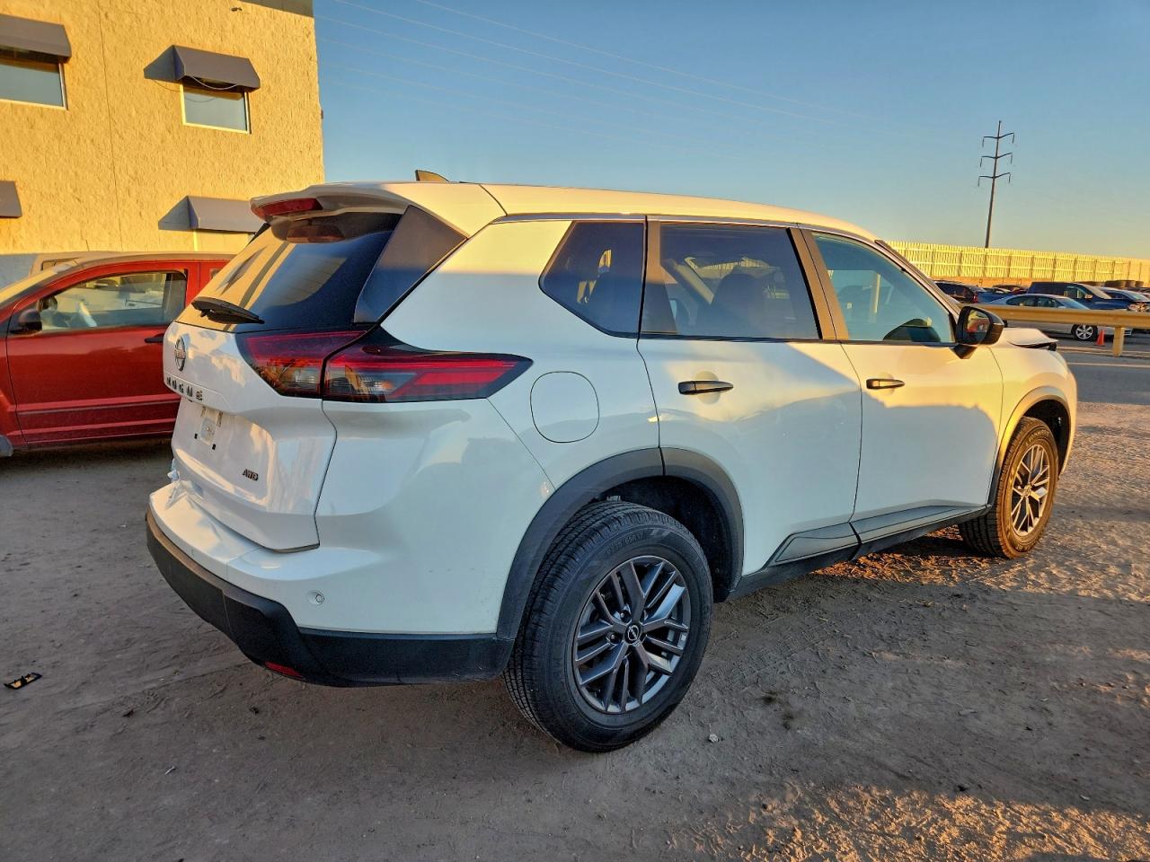 2024 NISSAN ROGUE S photo 3
