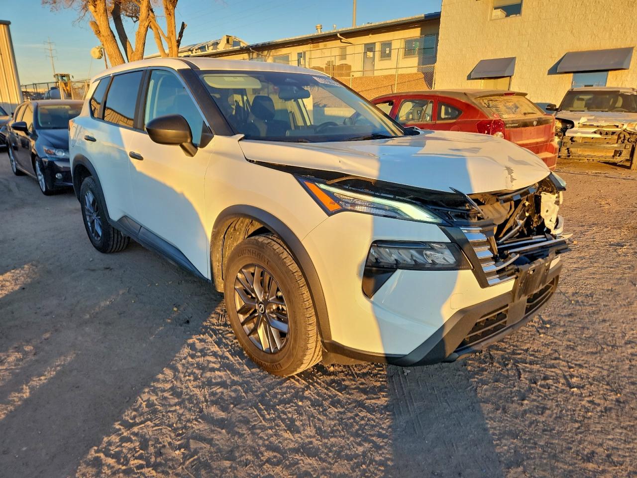 2024 NISSAN ROGUE S photo 4