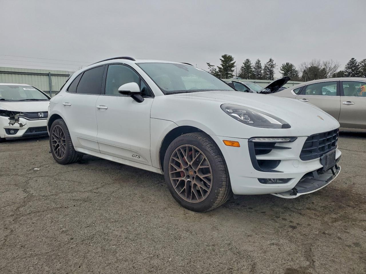 2017 PORSCHE MACAN GTS photo 4
