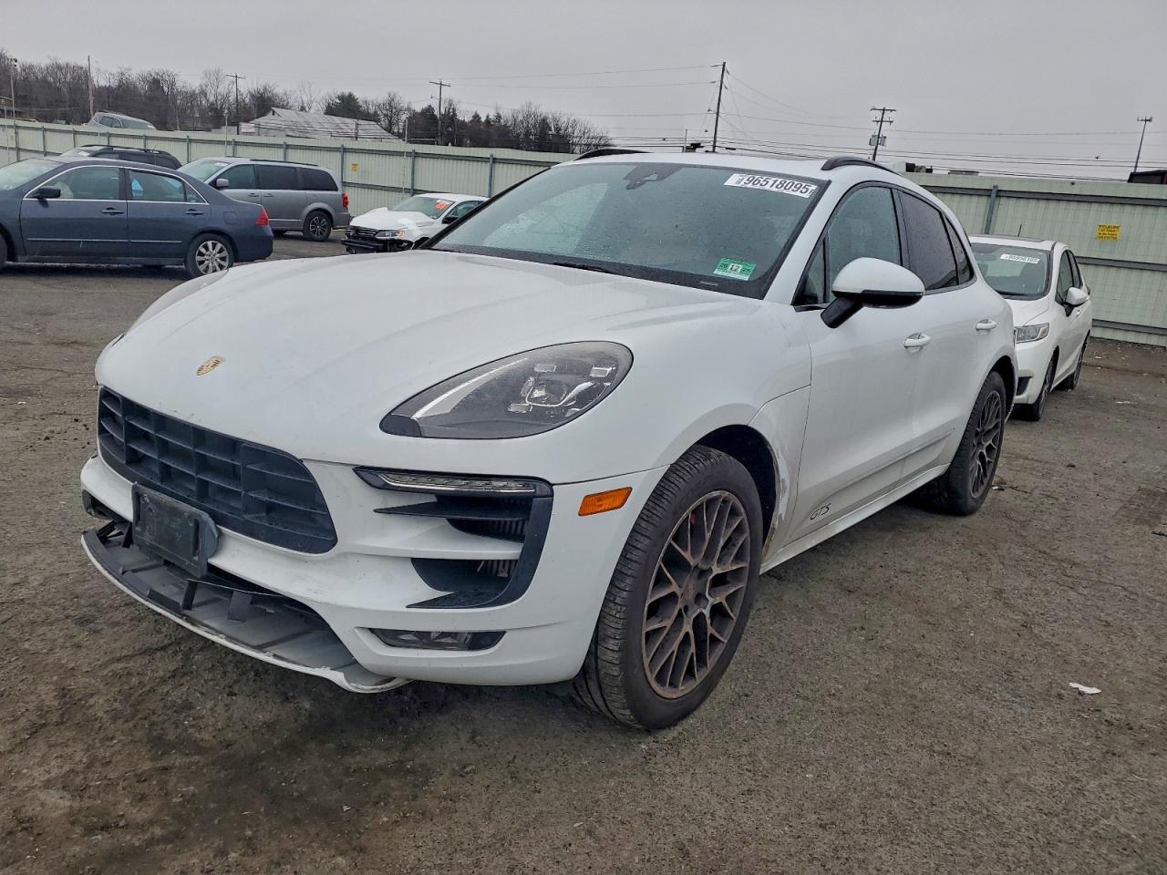2017 PORSCHE MACAN