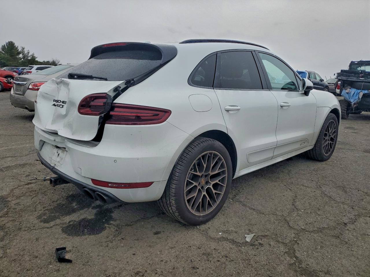 2017 PORSCHE MACAN GTS photo 3