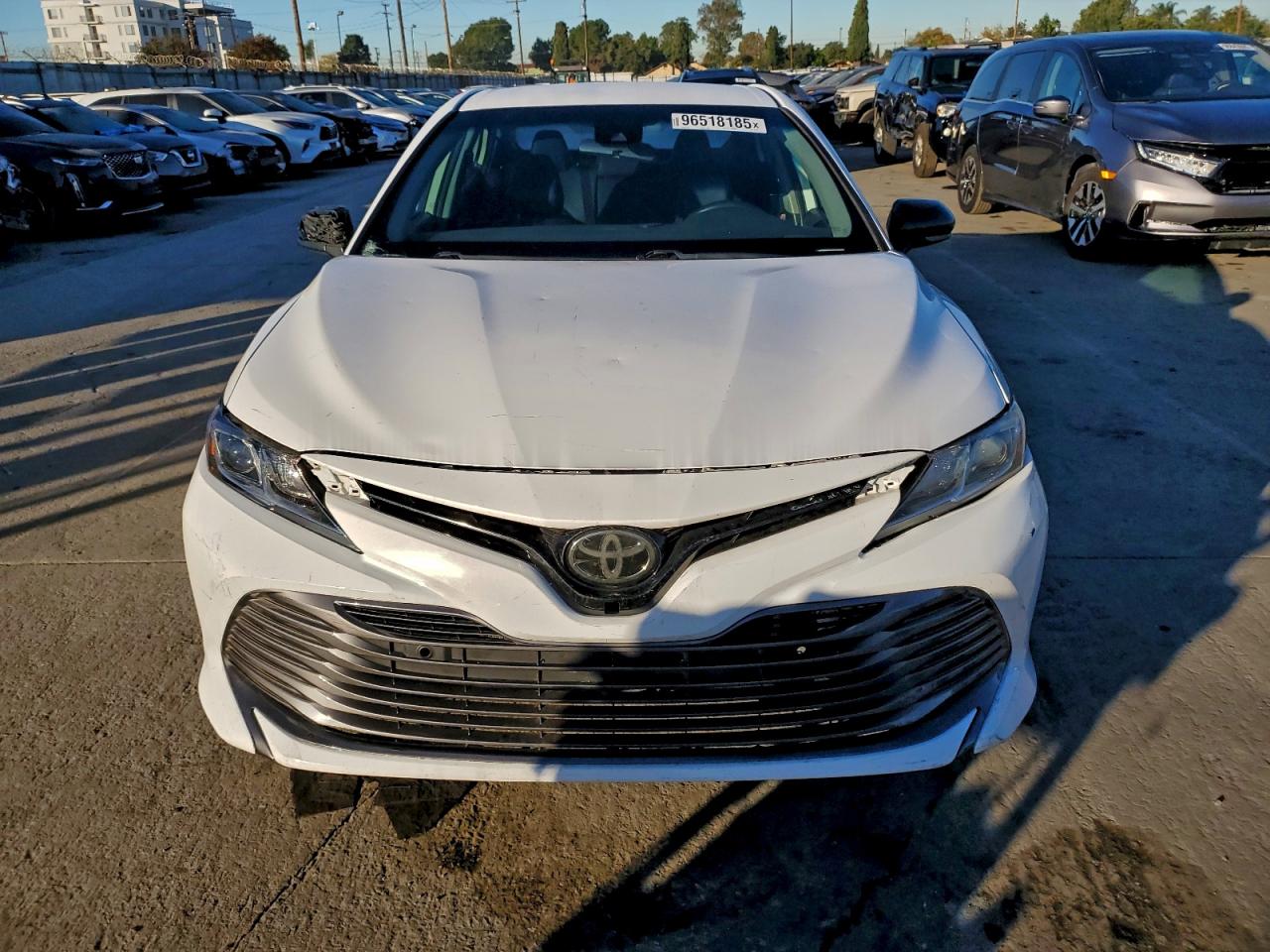 2020 TOYOTA CAMRY SE photo 13