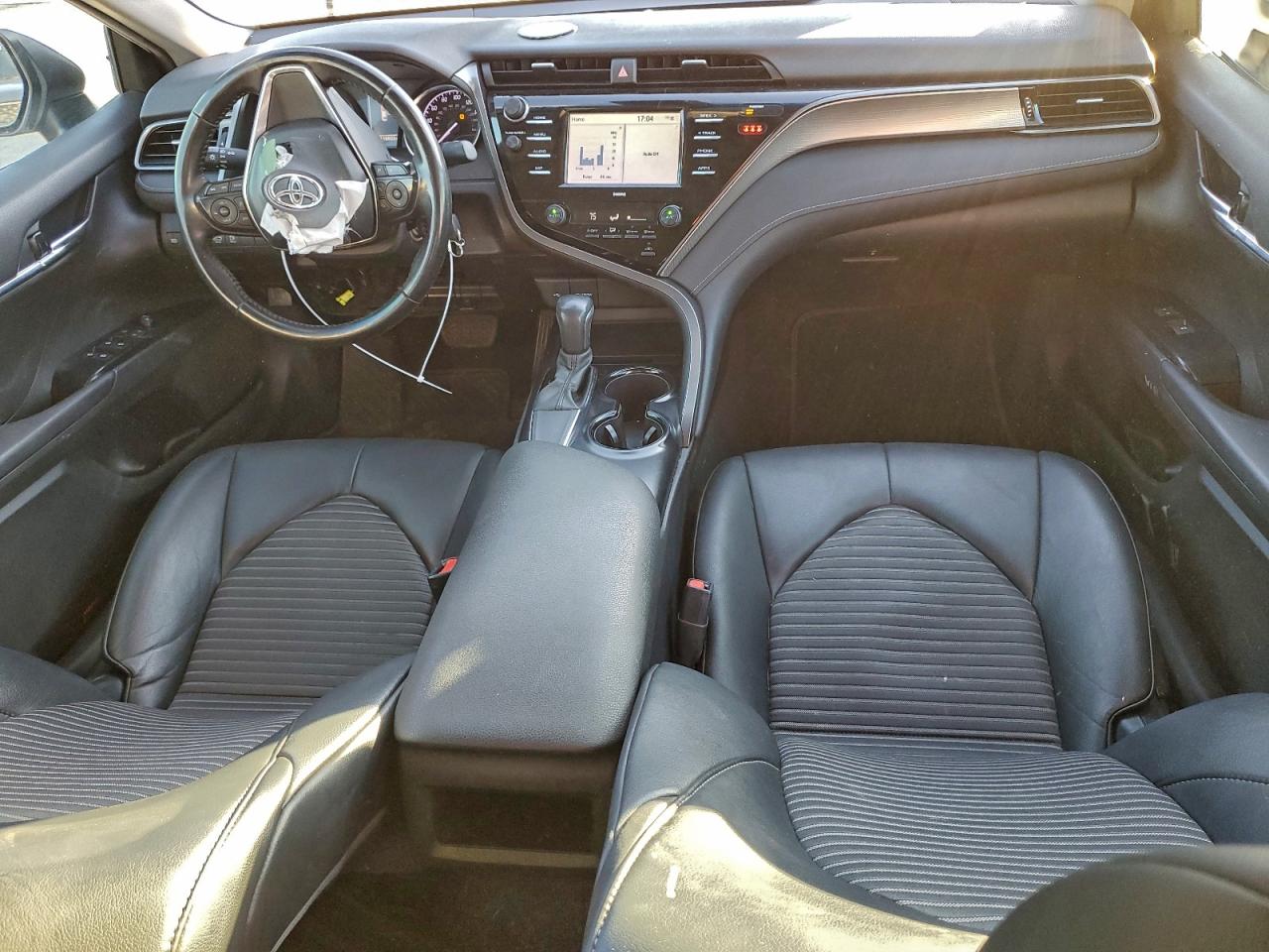 2020 TOYOTA CAMRY SE photo 22