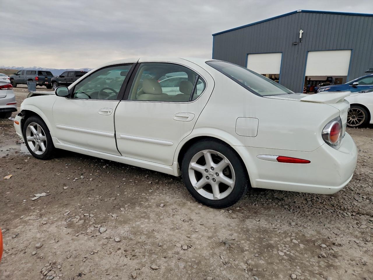 2003 NISSAN MAXIMA GLE photo 2
