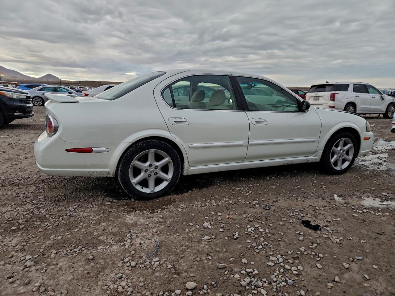 2003 NISSAN MAXIMA GLE photo 3