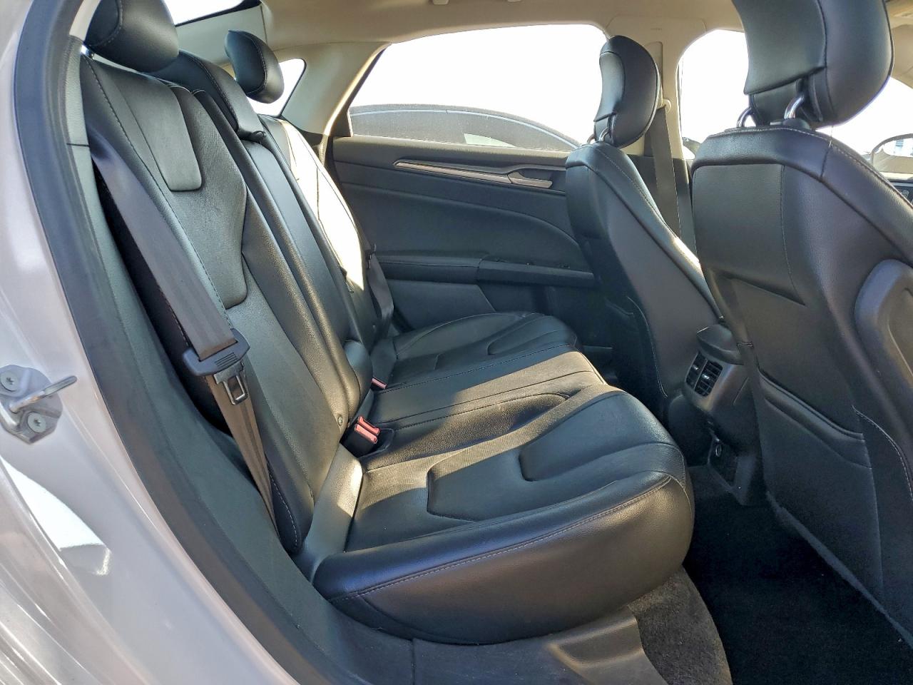 2015 FORD FUSION TITANIUM PHEV photo 10