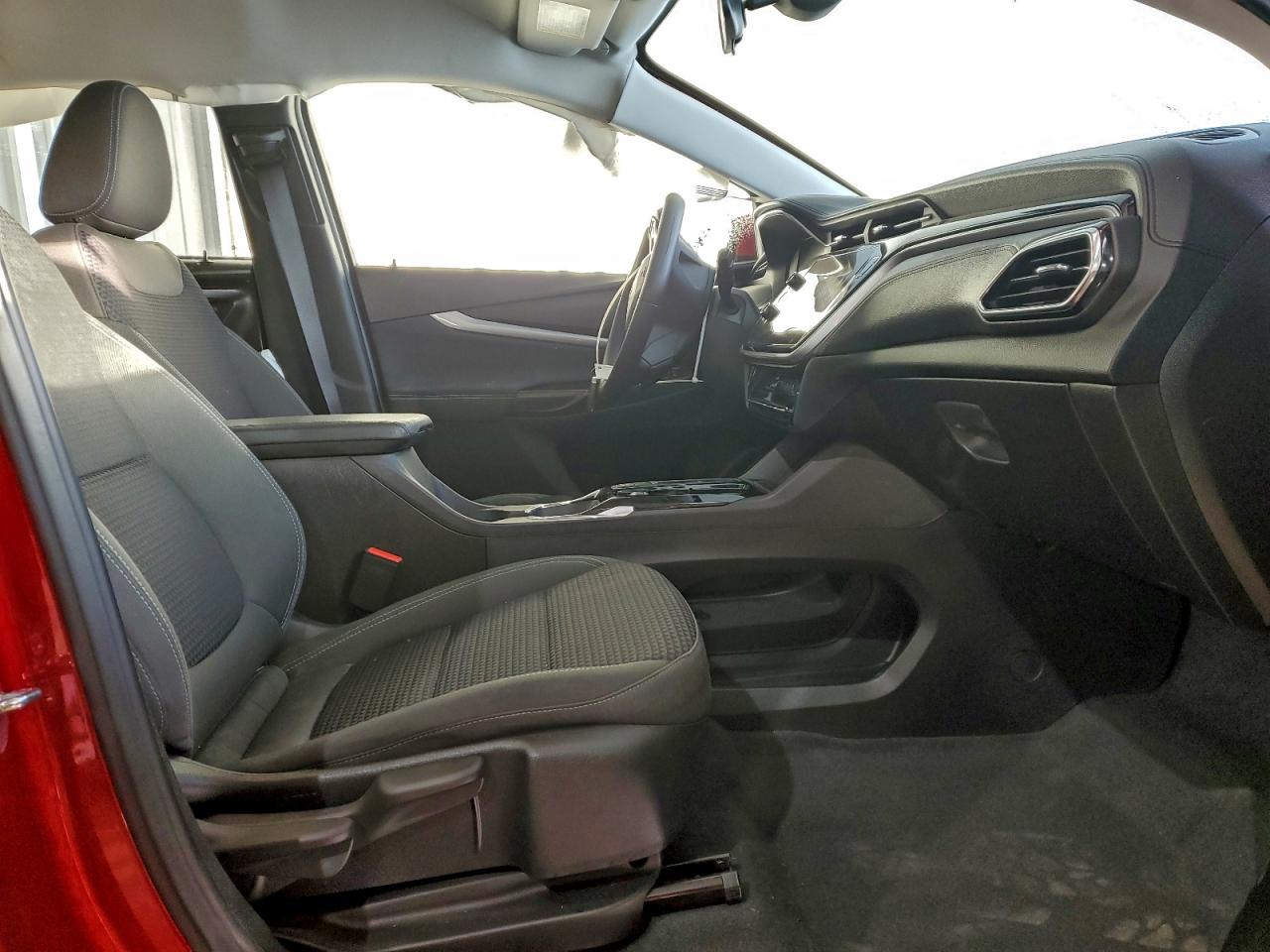 2023 CHEVROLET BOLT EUV LT photo 13