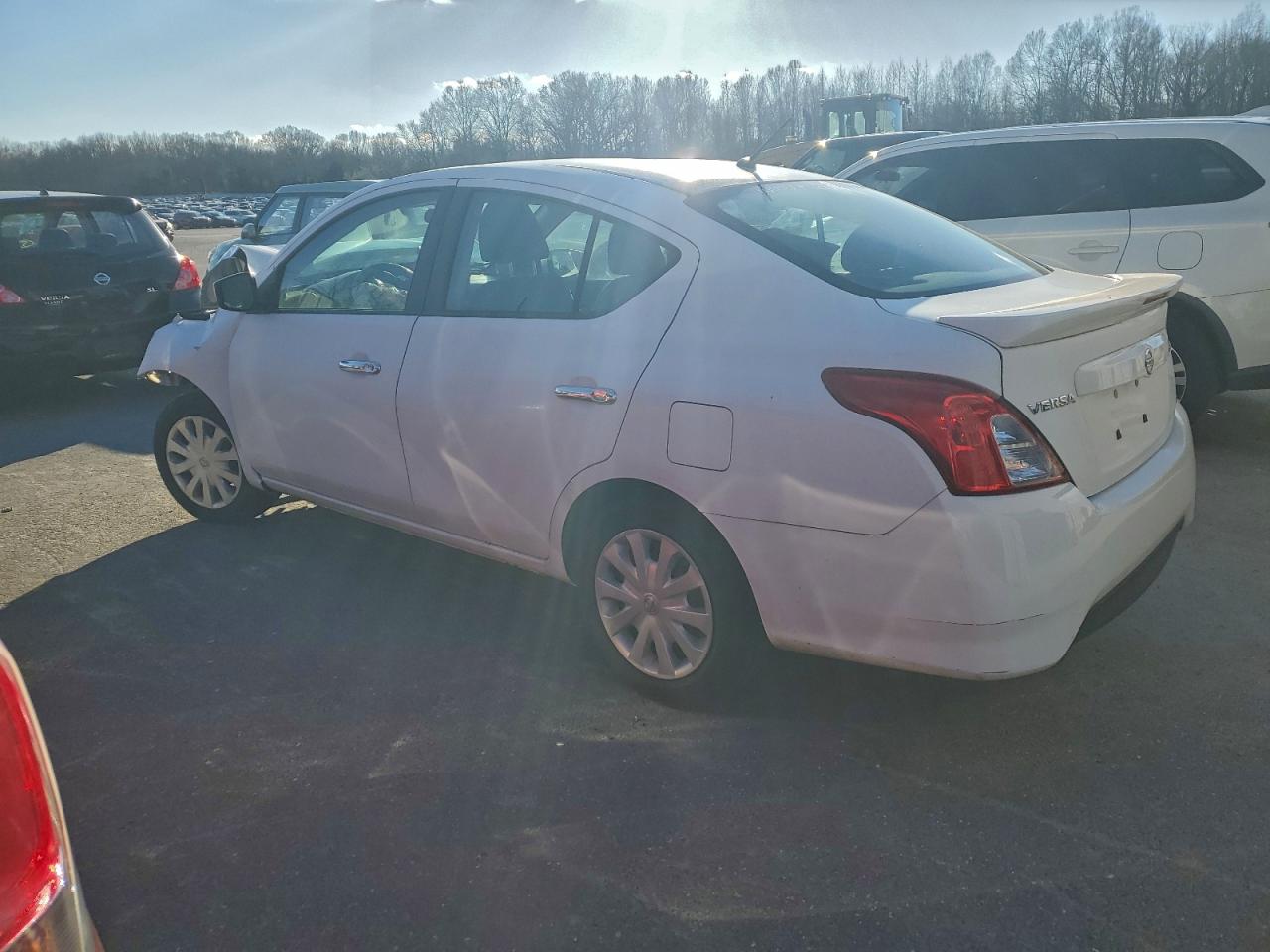 2018 NISSAN VERSA S photo 4