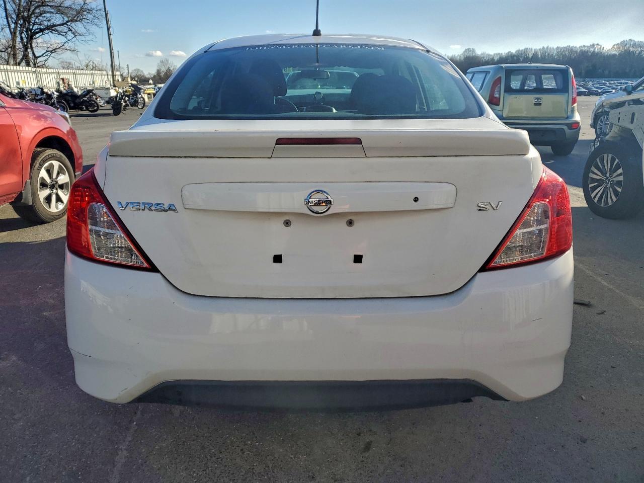 2018 NISSAN VERSA S photo 16