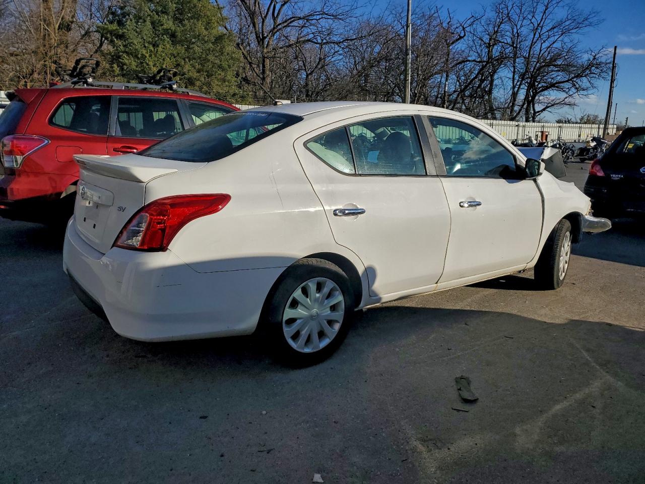 2018 NISSAN VERSA S photo 7