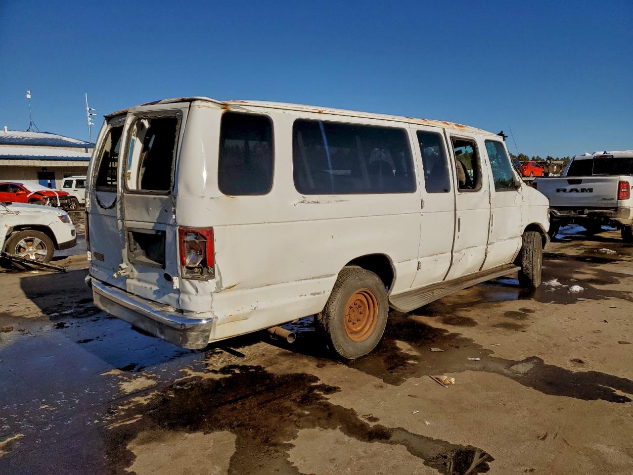 2005 FORD ECONOLINE E350 SUPER DUTY WAGON photo 3