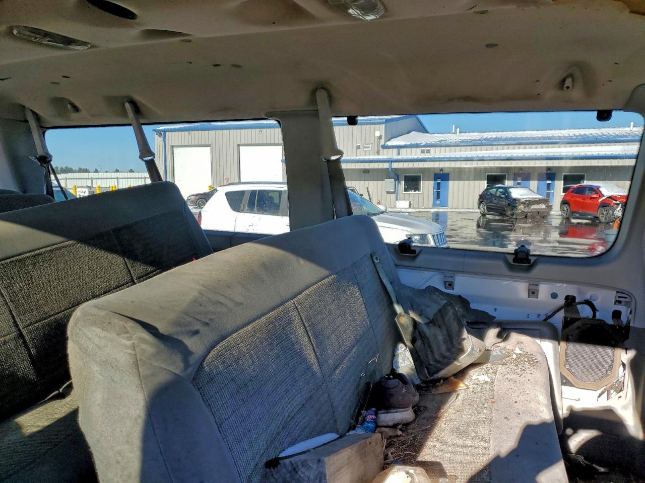 2005 FORD ECONOLINE E350 SUPER DUTY WAGON photo 11