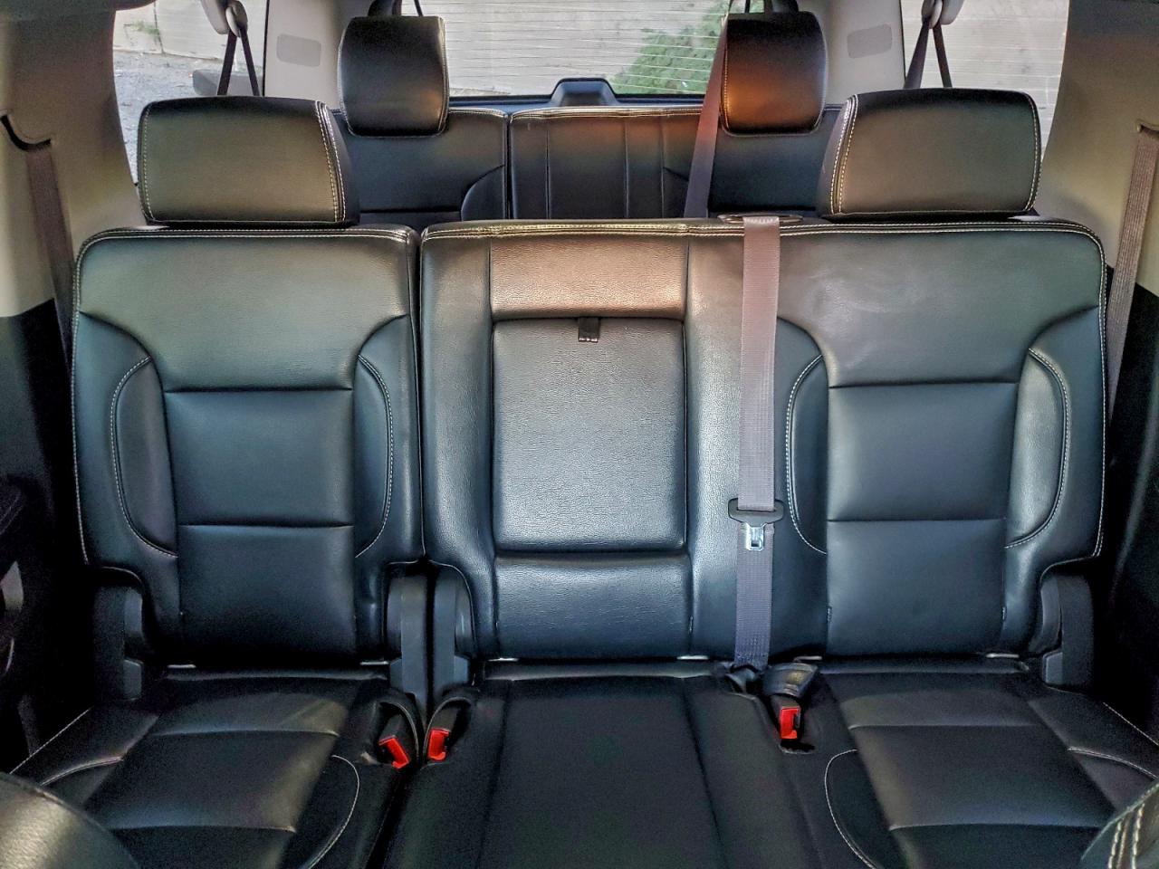 2015 GMC YUKON XL C1500 SLE photo 10