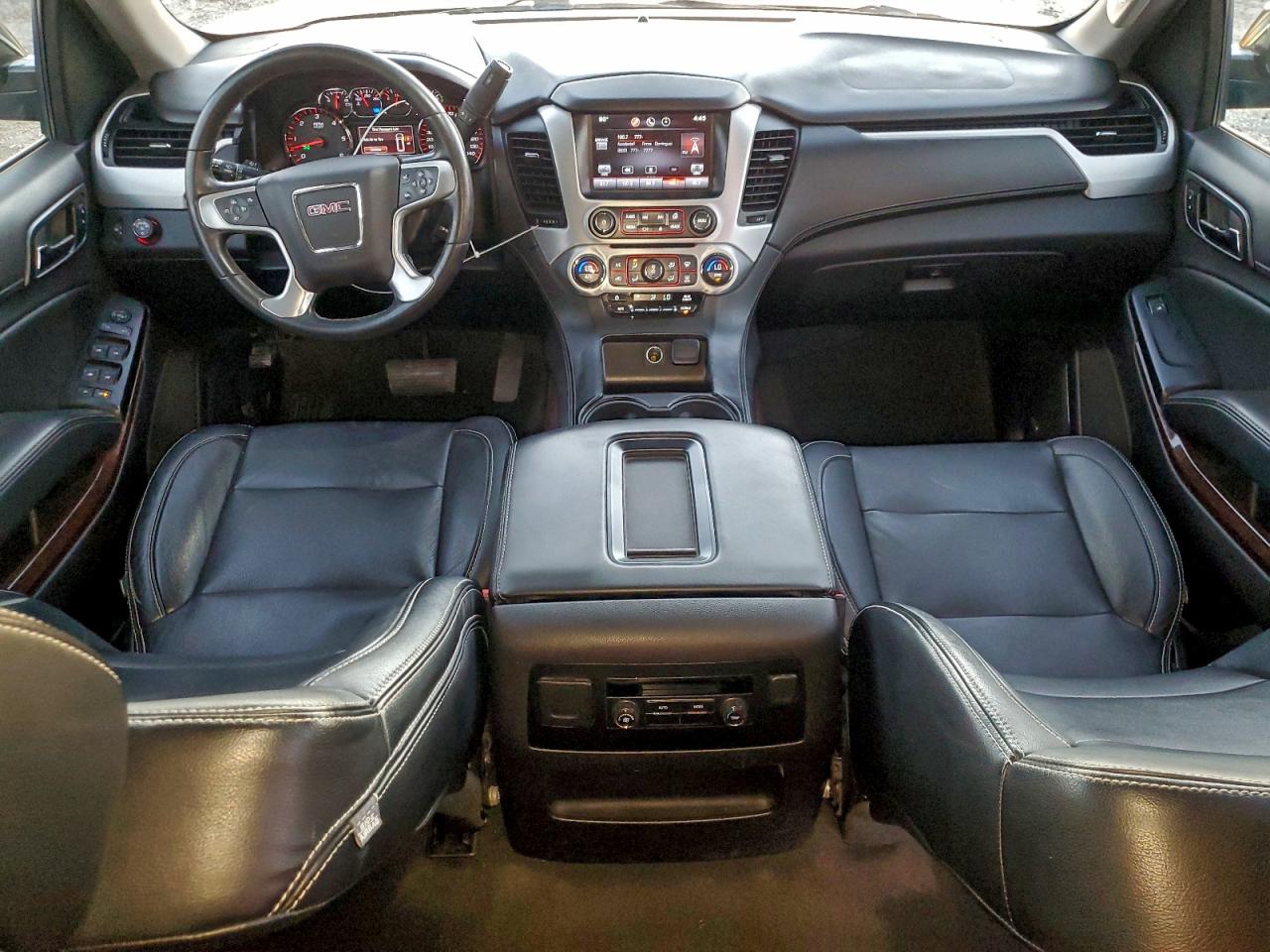 2015 GMC YUKON XL C1500 SLE photo 8