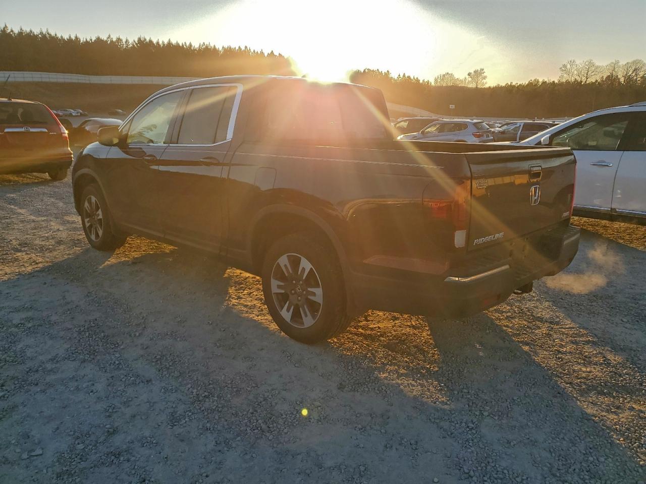 2019 HONDA RIDGELINE RTL photo 3