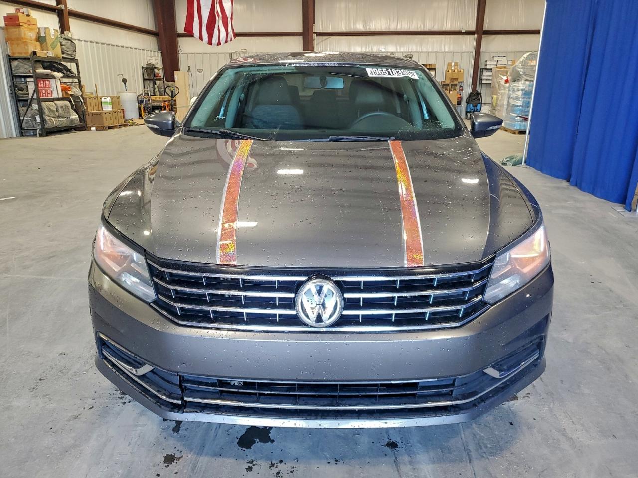 2018 VOLKSWAGEN PASSAT S photo 9