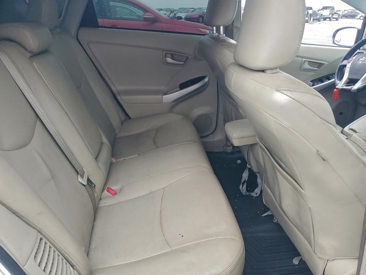 2010 TOYOTA PRIUS photo 28