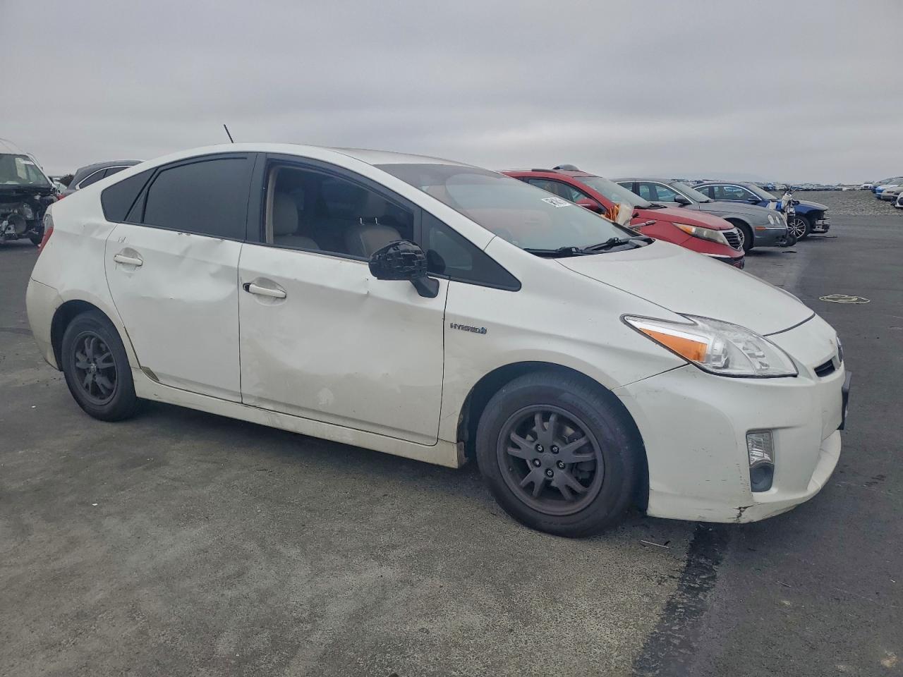 2010 TOYOTA PRIUS photo 10