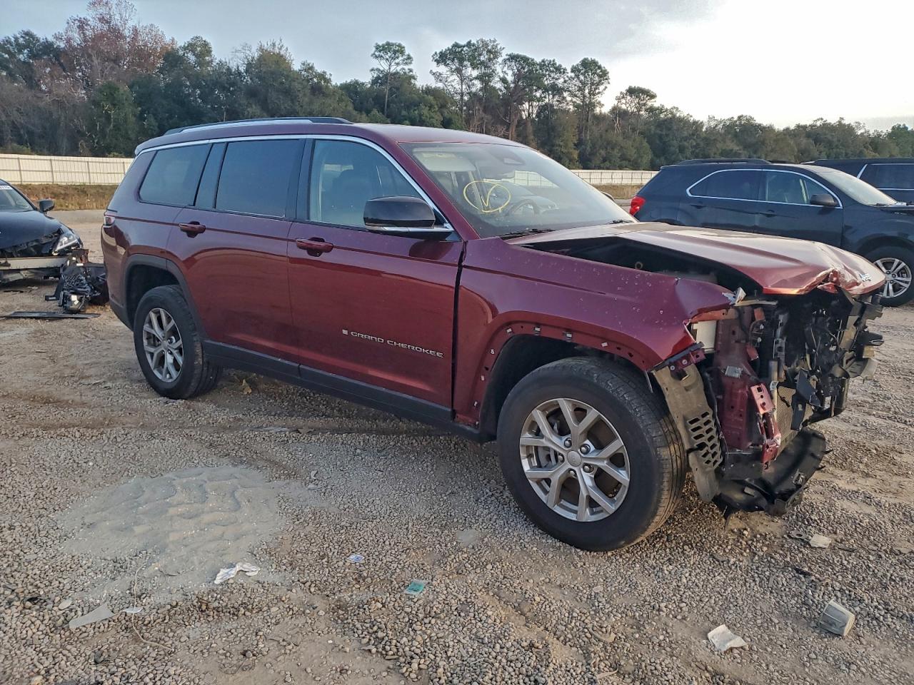 2023 JEEP GRAND CHEROKEE L LIMITED photo 4