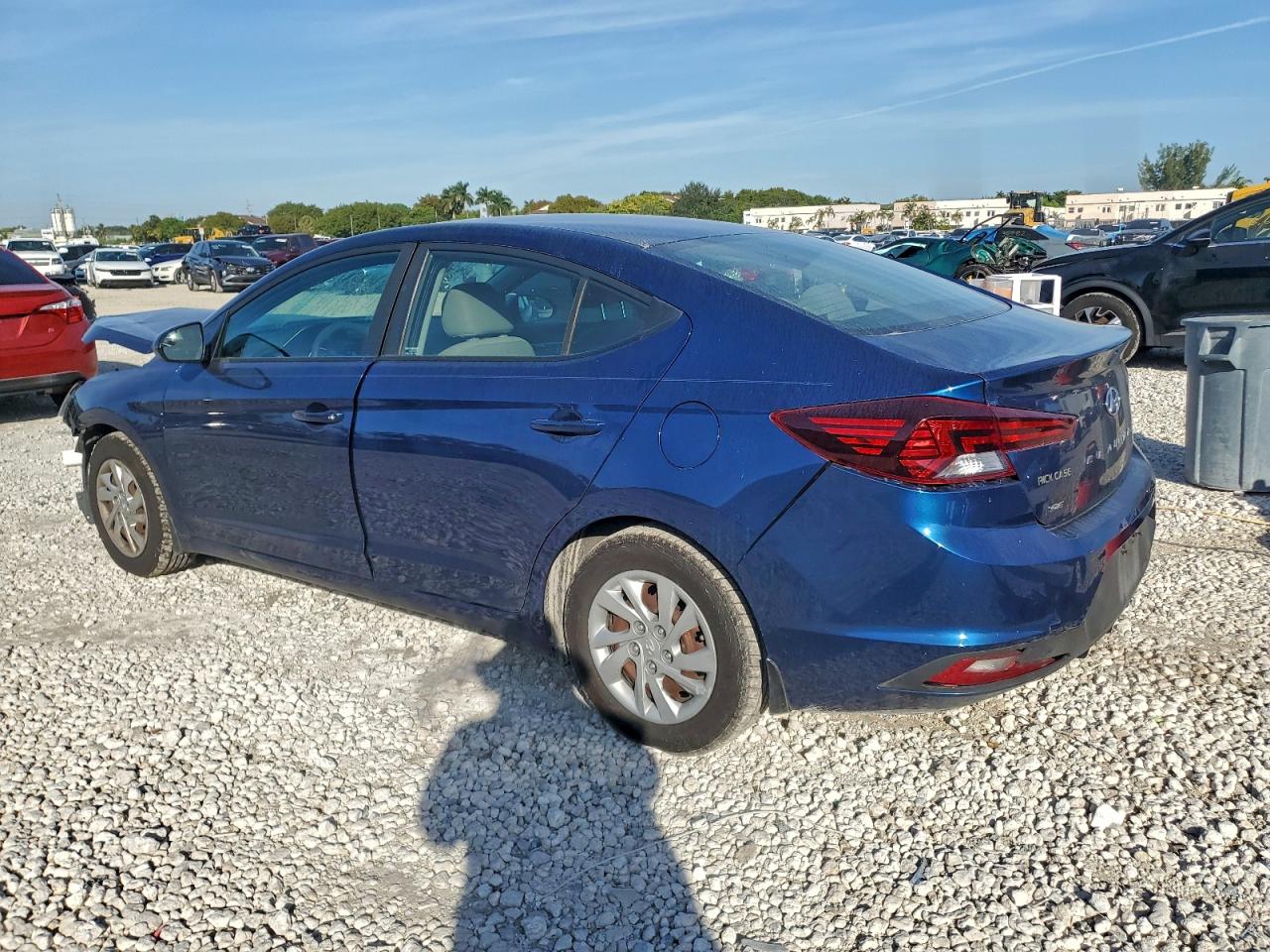2020 HYUNDAI ELANTRA SE photo 2
