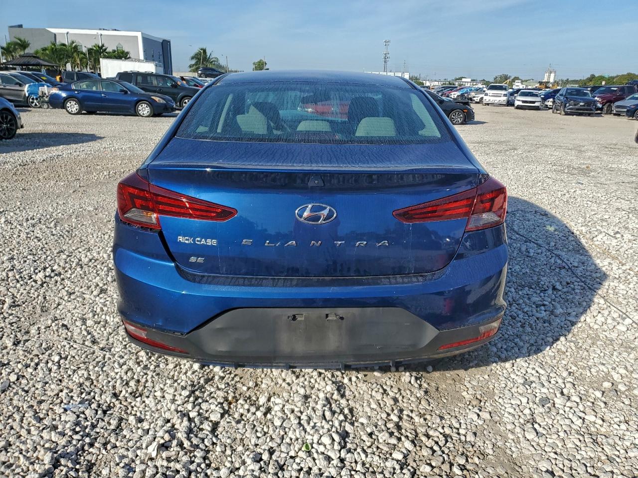 2020 HYUNDAI ELANTRA SE photo 6