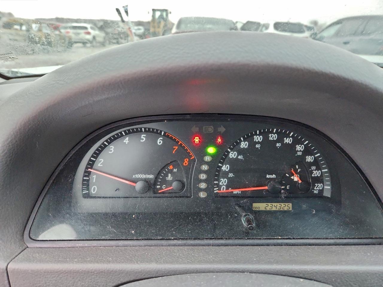 2002 TOYOTA CAMRY LE photo 9