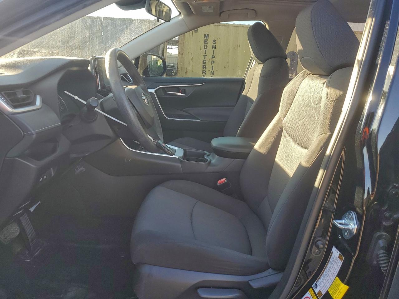2019 TOYOTA RAV4 XLE photo 7