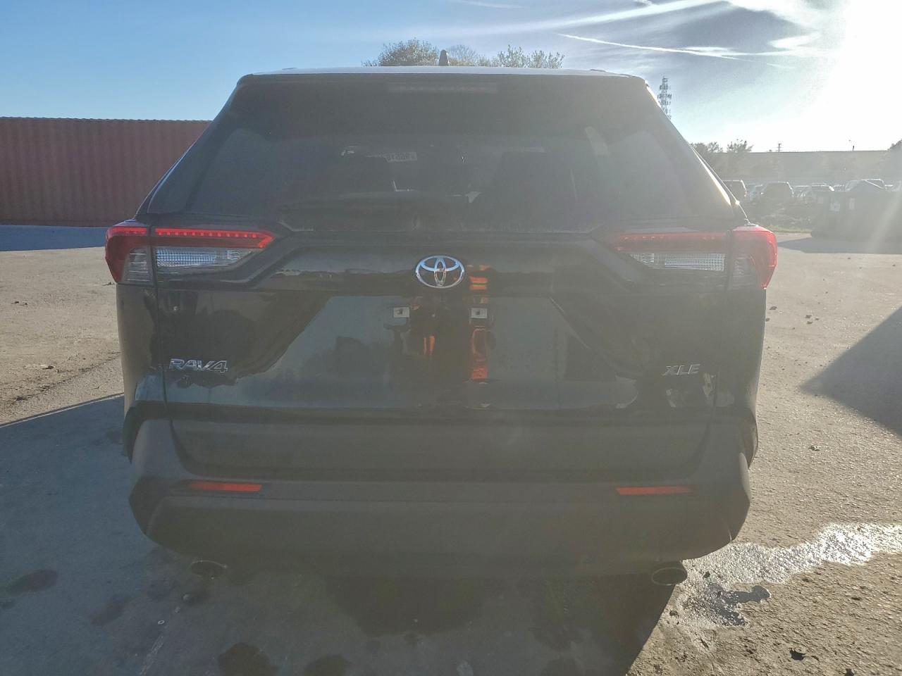 2019 TOYOTA RAV4 XLE photo 6