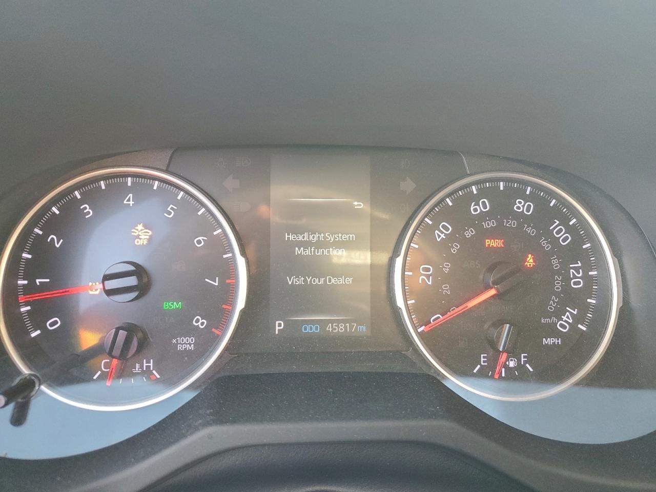 2019 TOYOTA RAV4 XLE photo 9