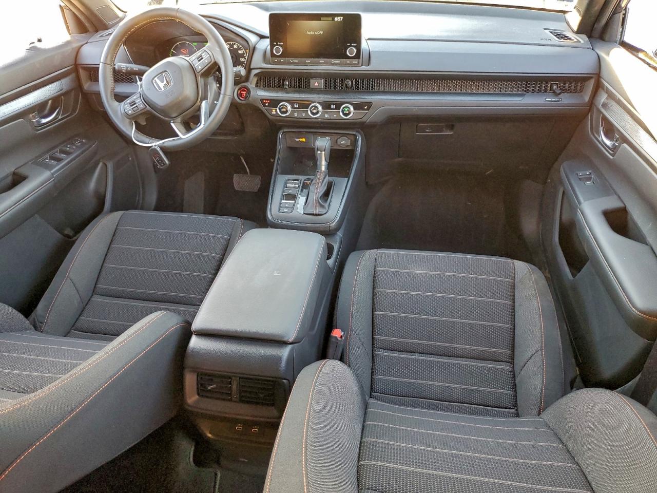 2025 HONDA CR-V SPORT photo 8