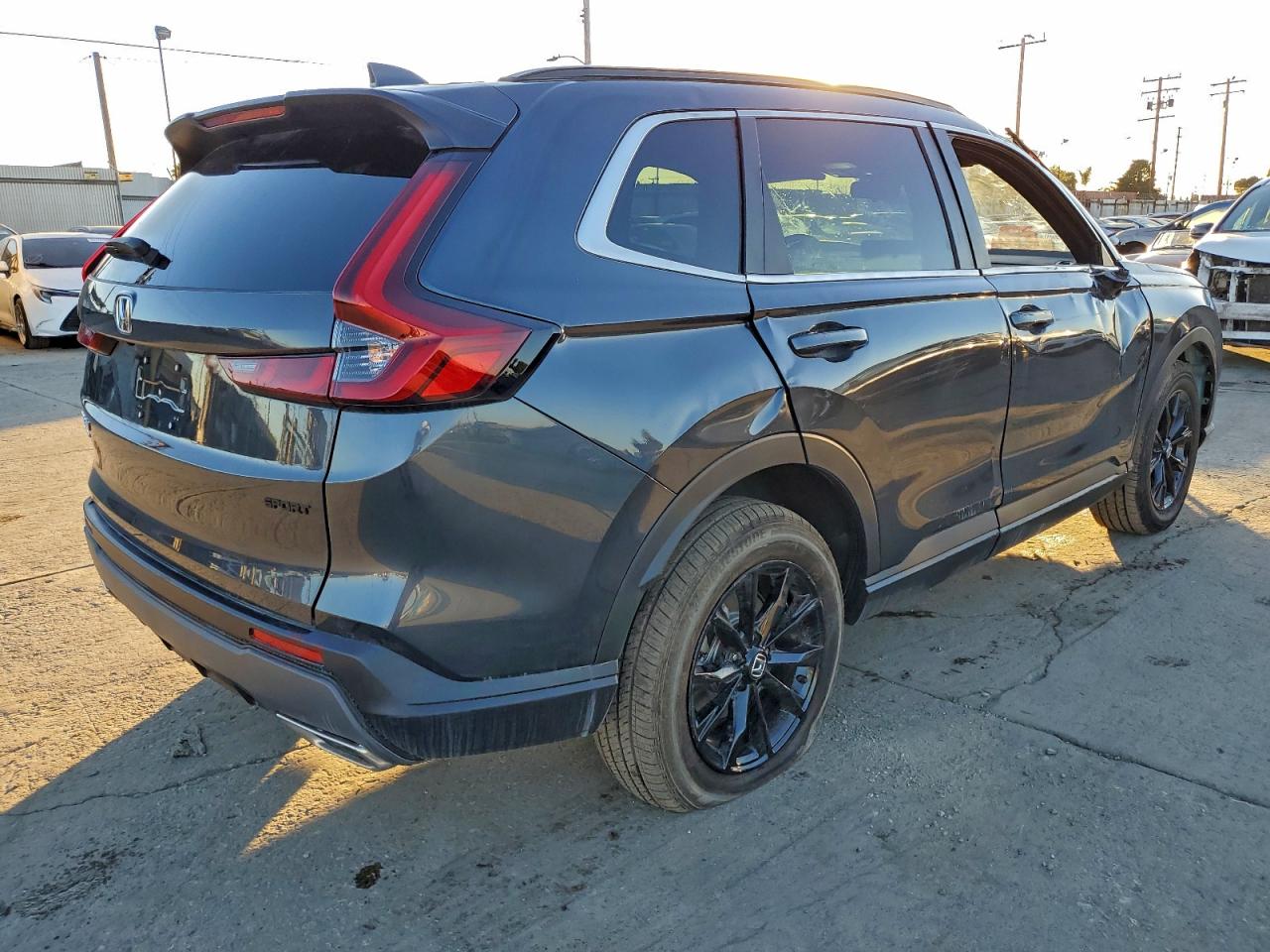 2025 HONDA CR-V SPORT photo 3
