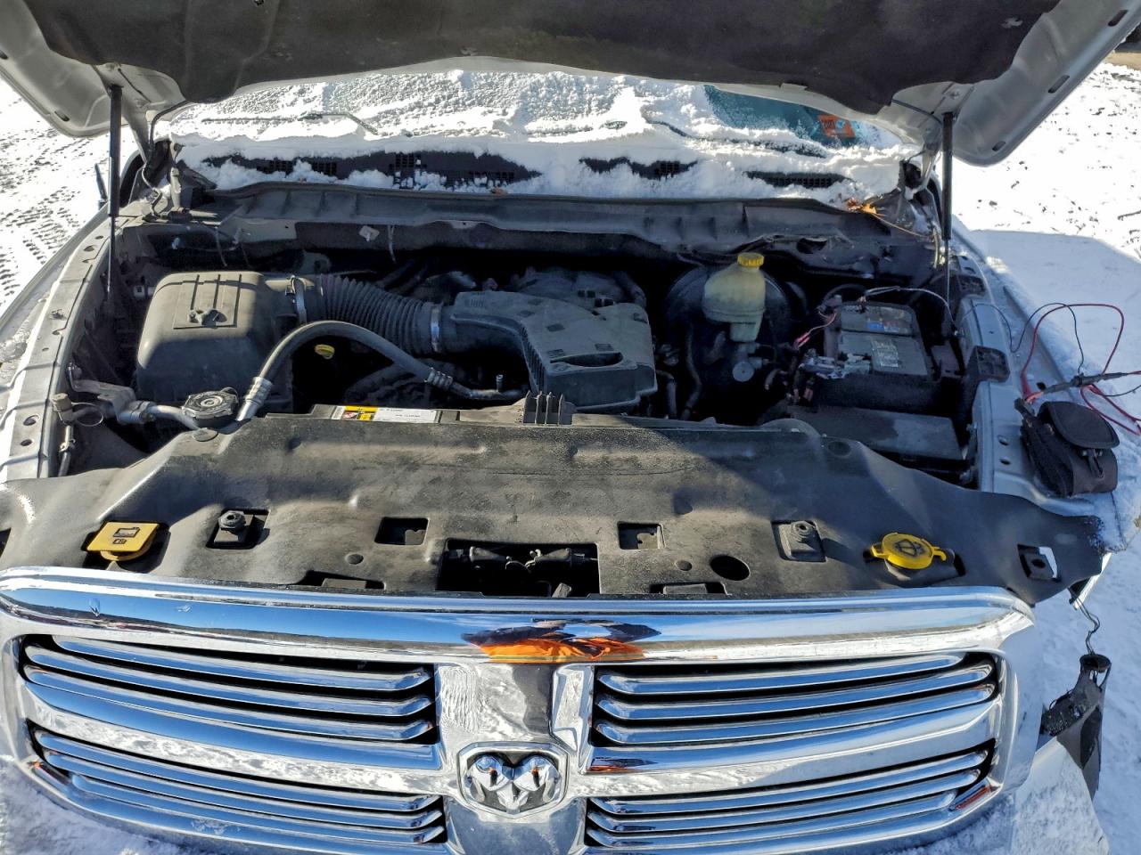 2016 RAM 1500 SLT photo 11