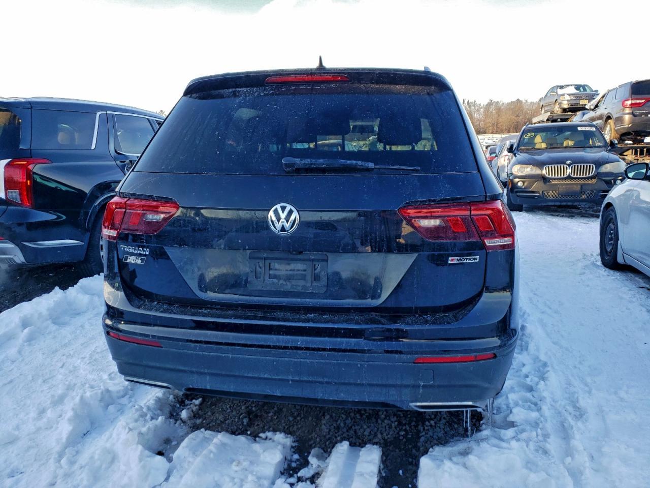 2021 VOLKSWAGEN TIGUAN S photo 16