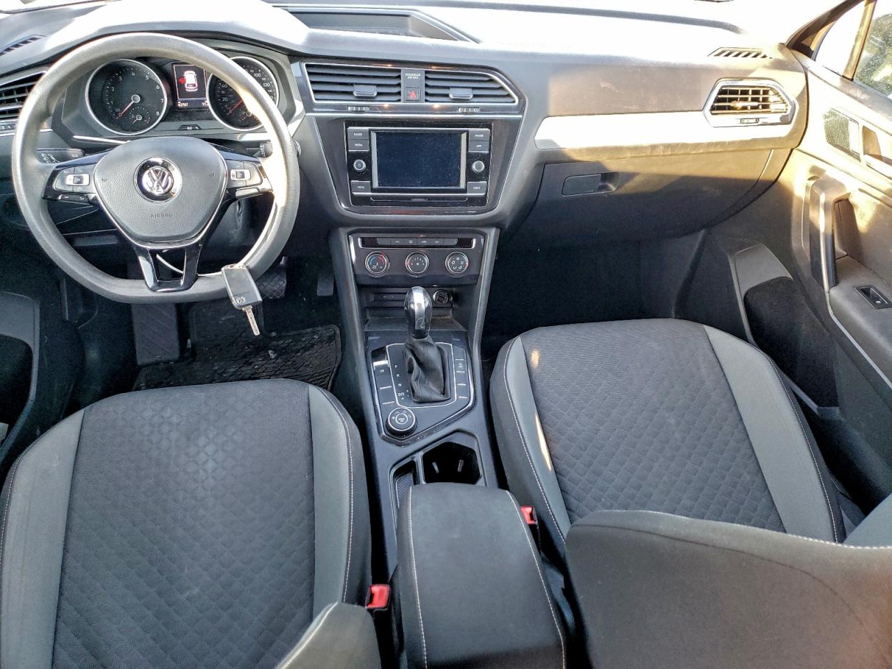 2021 VOLKSWAGEN TIGUAN S photo 22