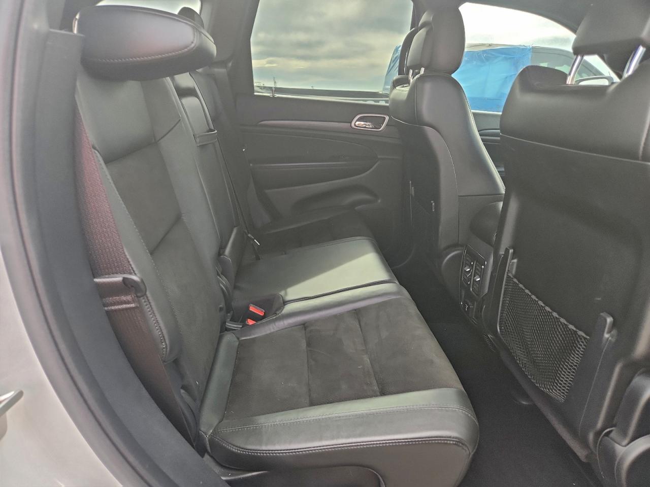 2020 JEEP GRAND CHEROKEE LAREDO photo 10