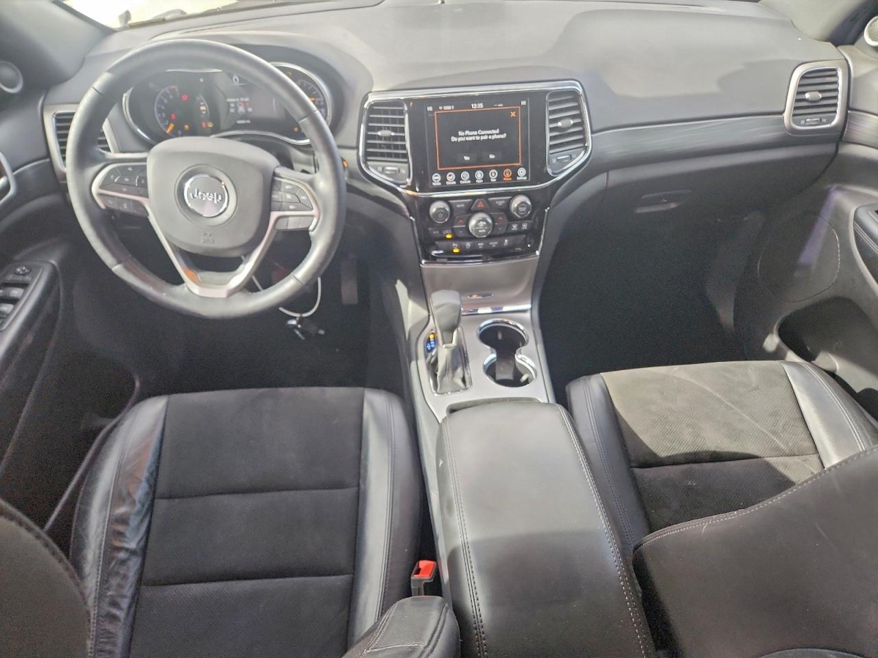 2020 JEEP GRAND CHEROKEE LAREDO photo 8
