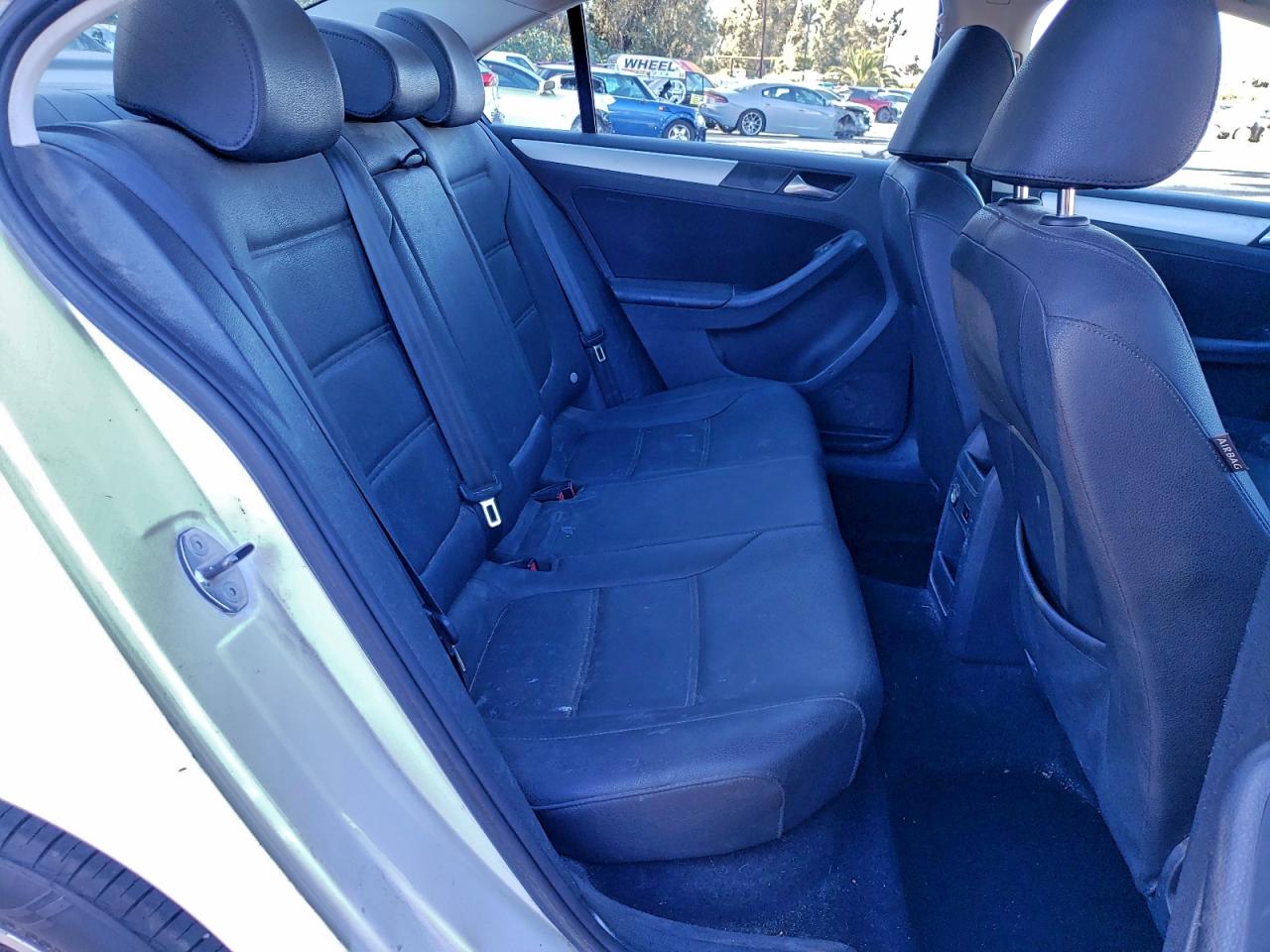 2012 VOLKSWAGEN JETTA TDI photo 28