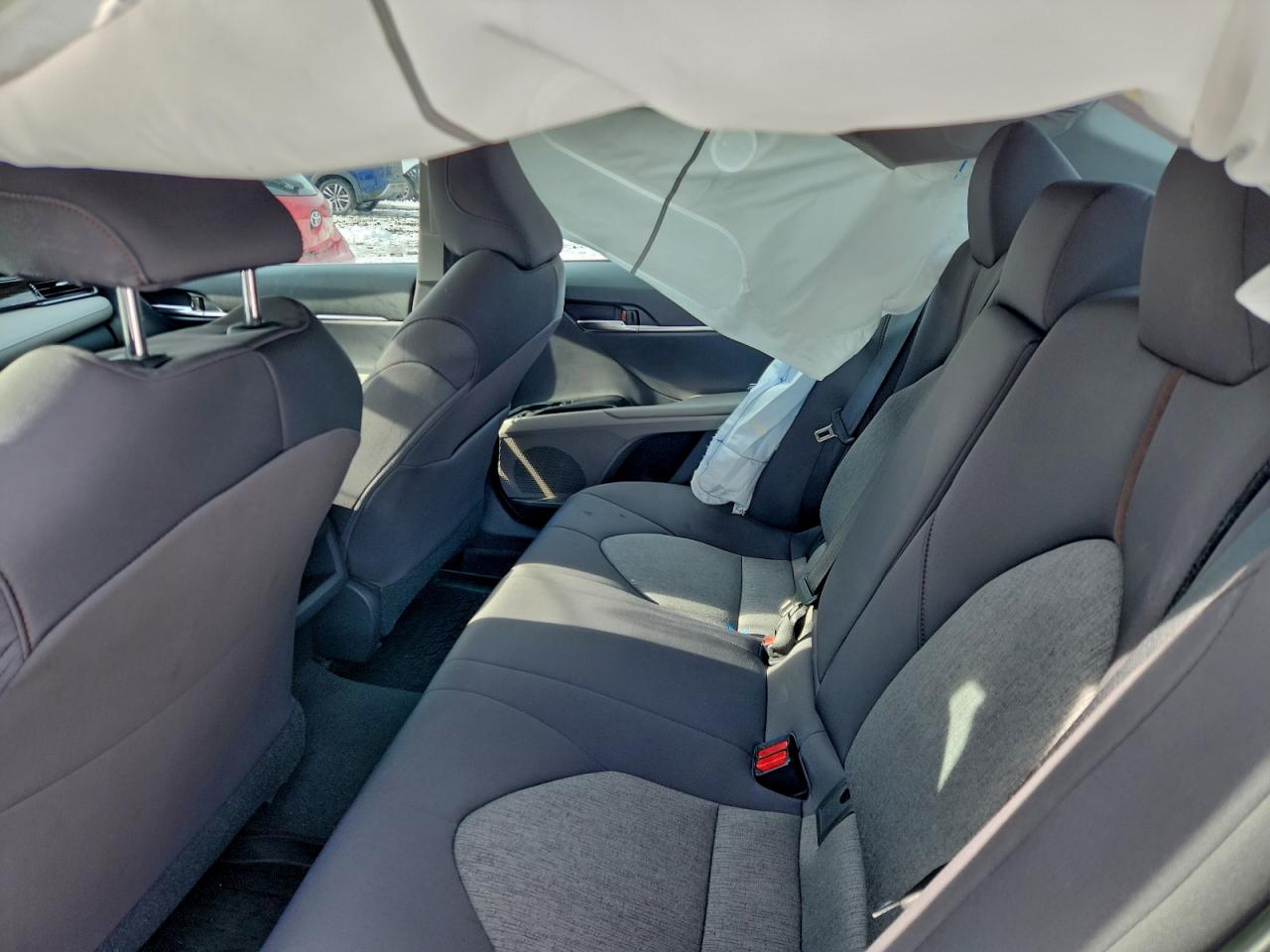 2020 TOYOTA CAMRY LE photo 10