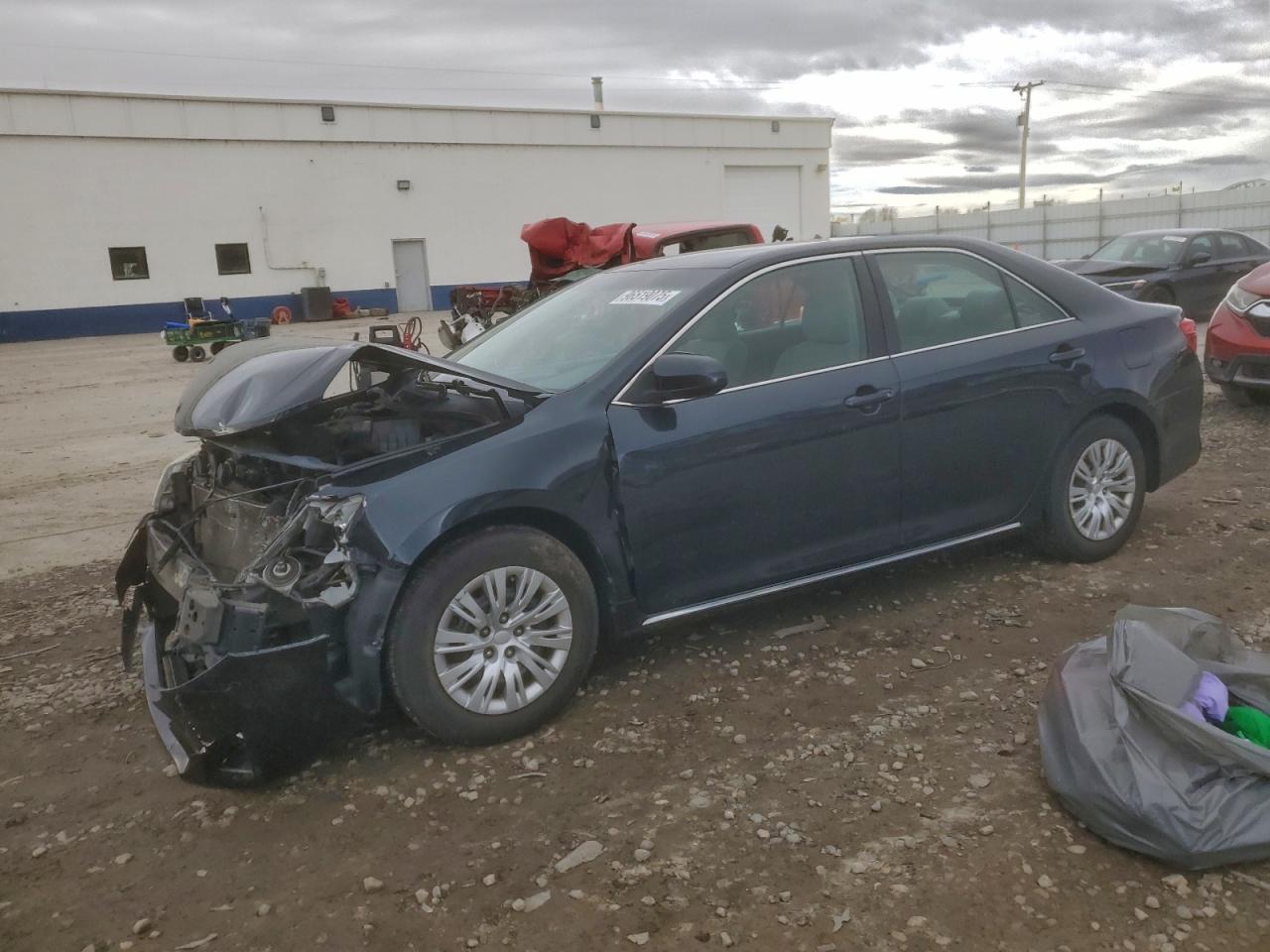 2014 TOYOTA CAMRY