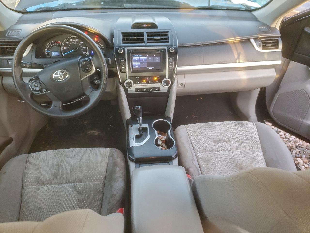 2014 TOYOTA CAMRY L photo 8