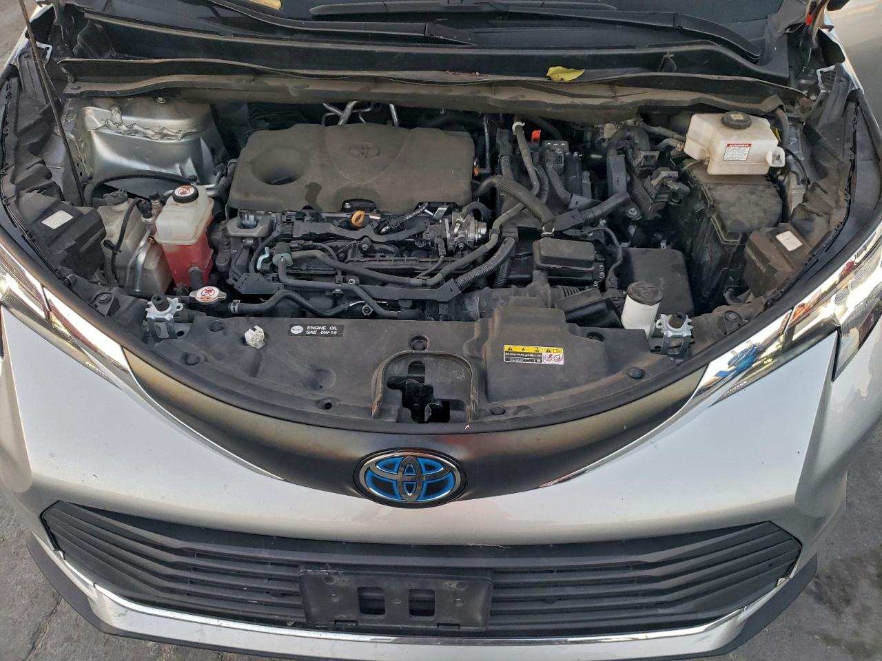 2022 TOYOTA SIENNA XLE photo 12