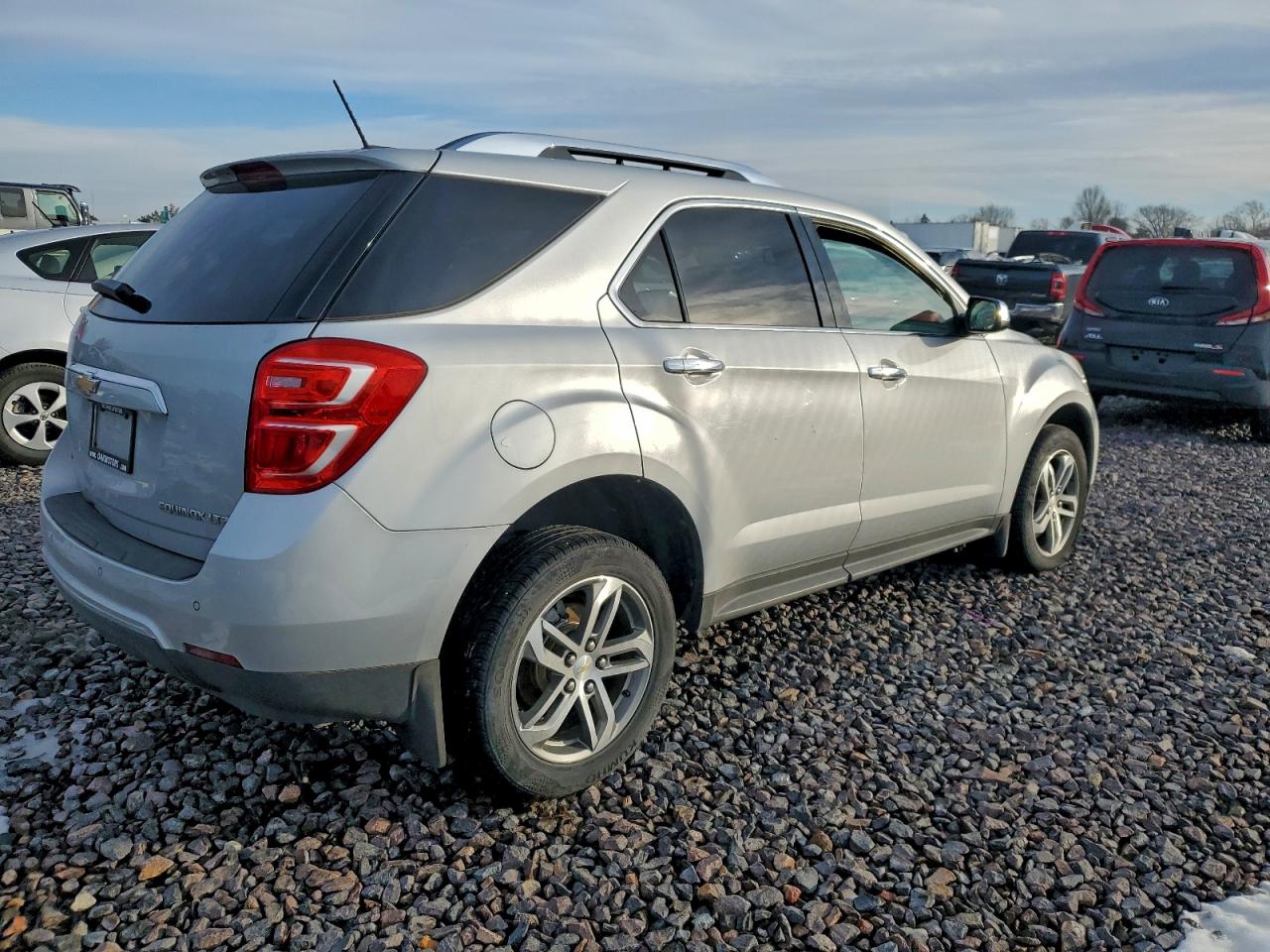 2016 CHEVROLET EQUINOX LTZ photo 3