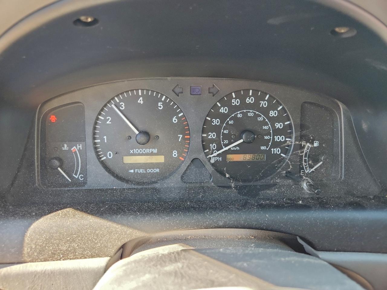 2001 TOYOTA COROLLA CE photo 9