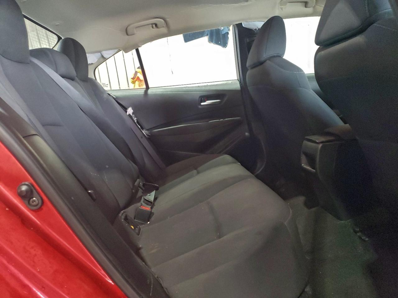 2021 TOYOTA COROLLA LE photo 10