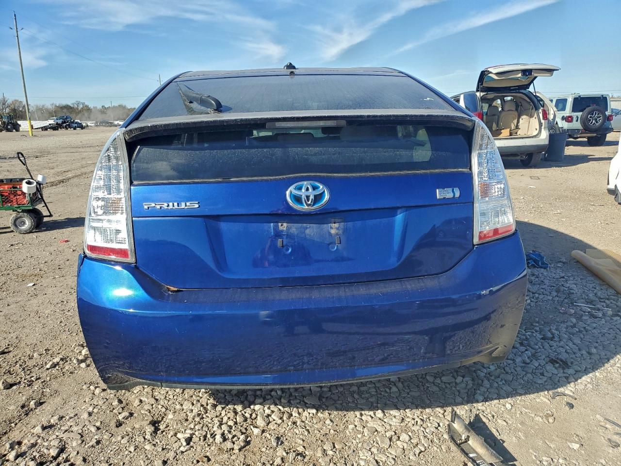 2011 TOYOTA PRIUS photo 16