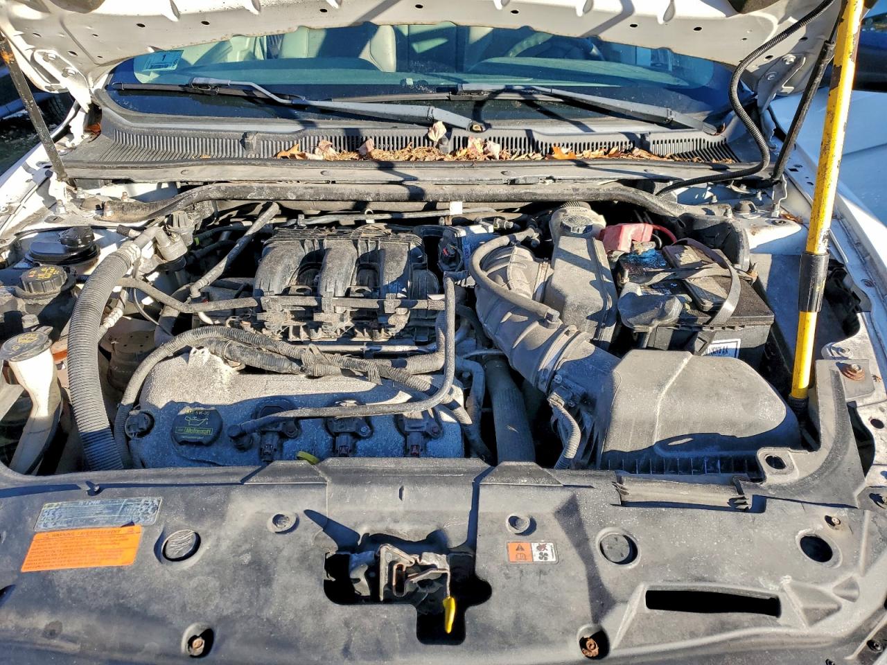 2012 FORD TAURUS SE photo 31