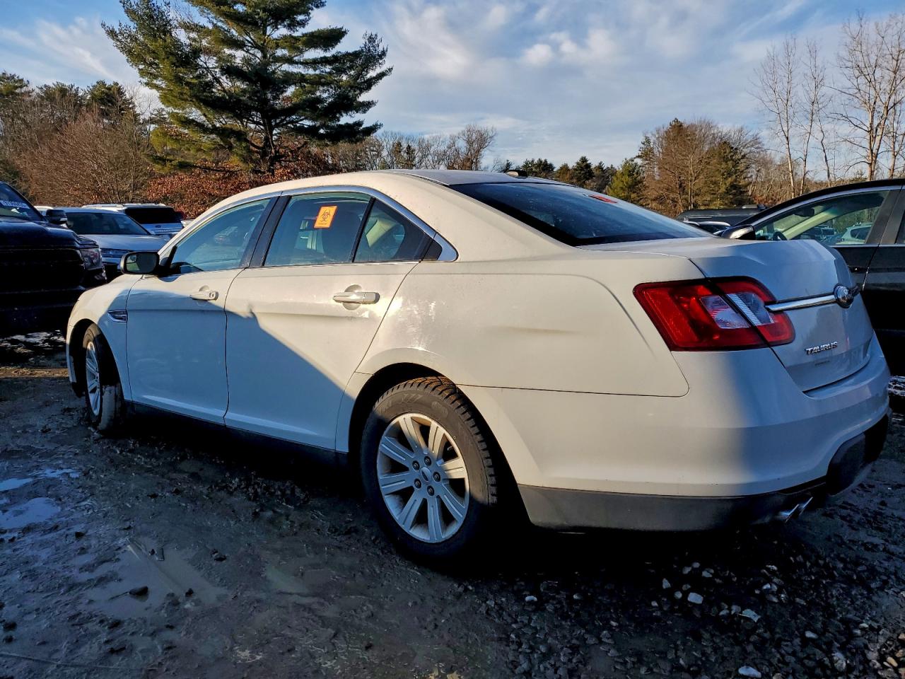 2012 FORD TAURUS SE photo 4