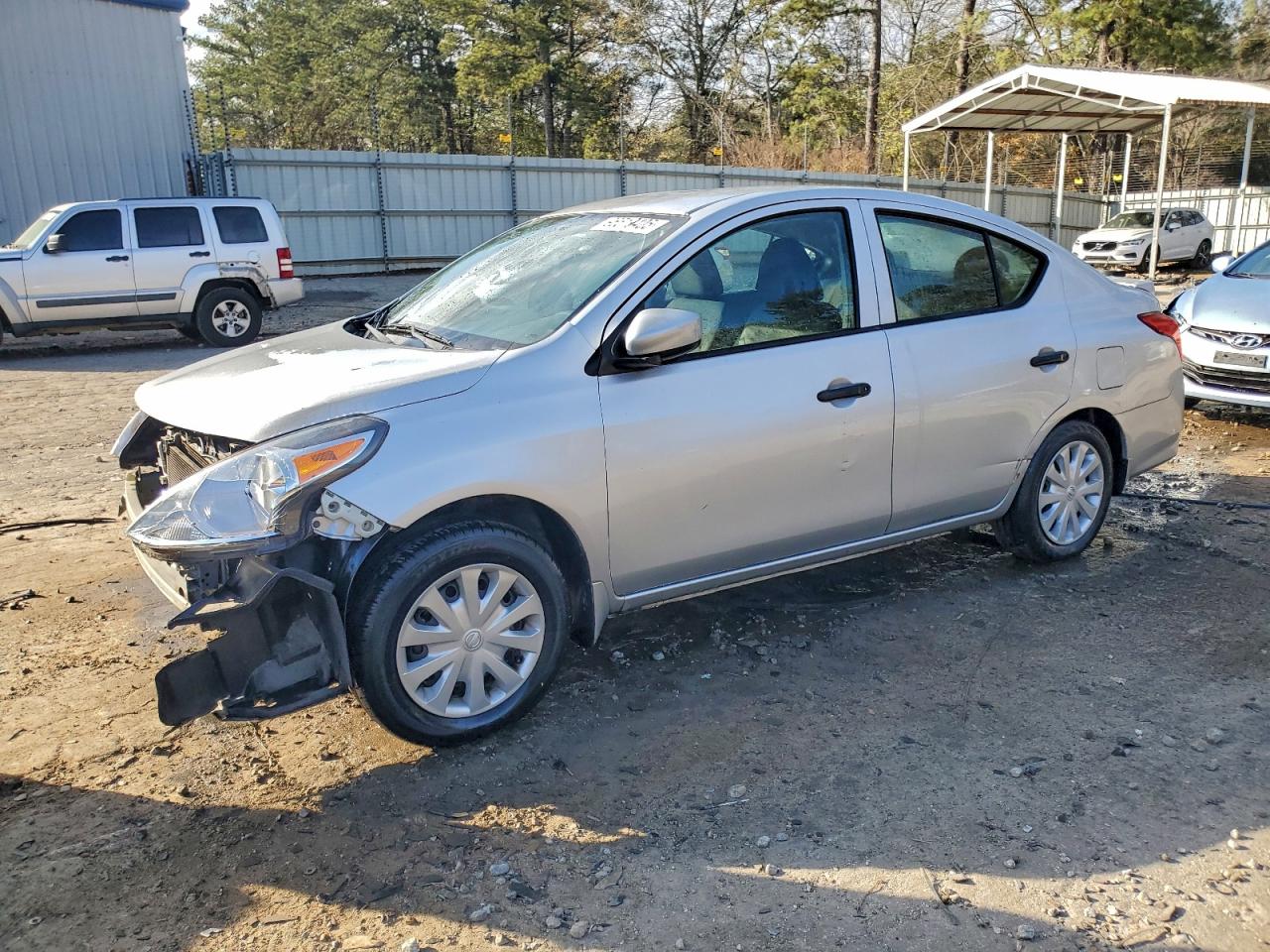 2018 NISSAN VERSA